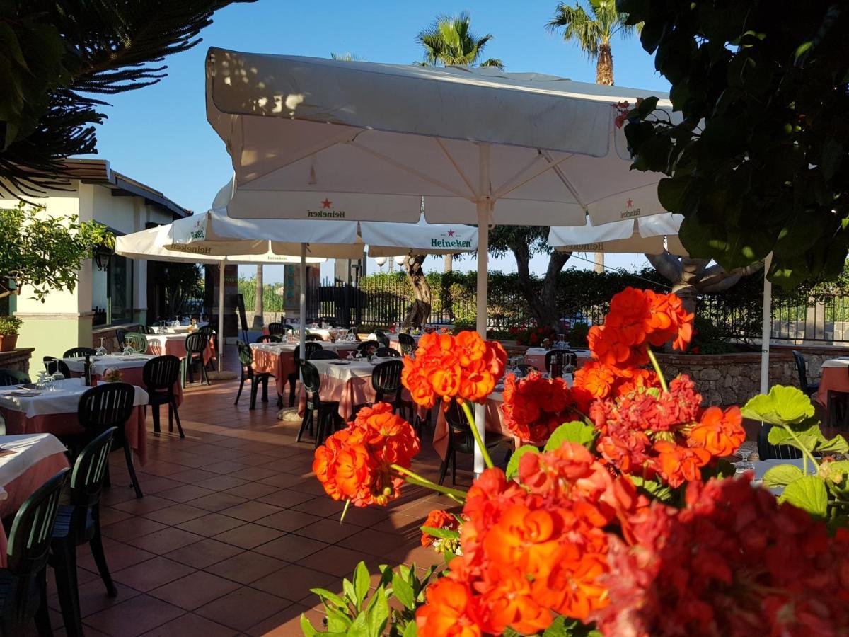Villa Antonino Giardini Naxos Ngoại thất bức ảnh
