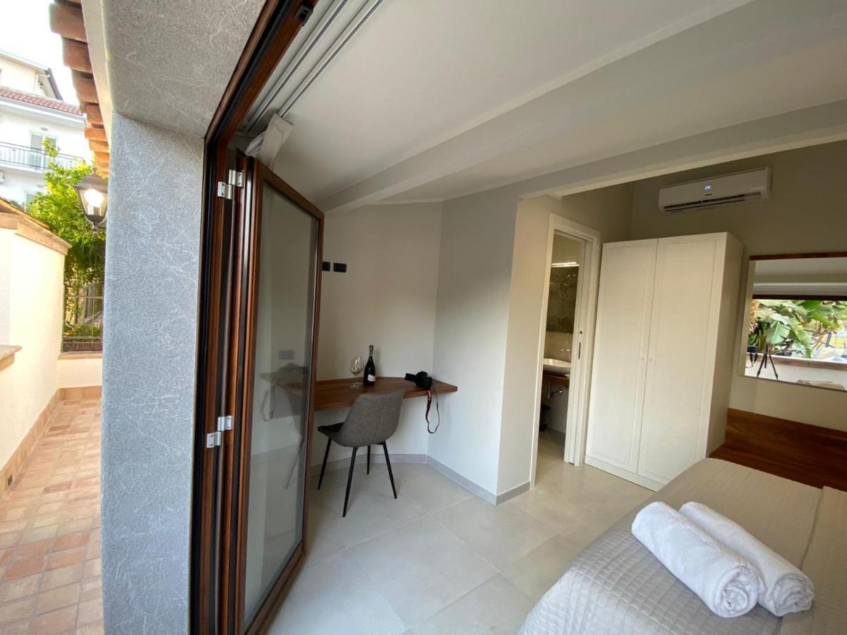 Villa Antonino Giardini Naxos Ngoại thất bức ảnh